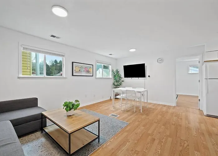 Bright, Quiet And Modern 1bdr In Millvale, Lawrenceville * Pittsburgh
