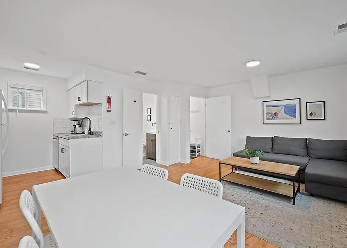 Bright, Quiet And Modern 1bdr In Millvale, Lawrenceville Apartment Pittsburgh